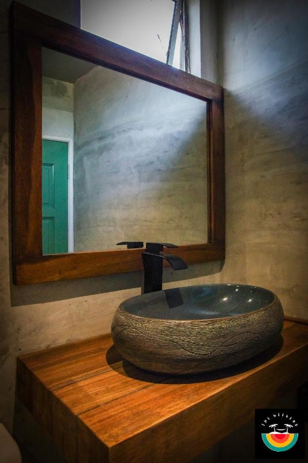 Bed and Breakfast The Weekend Langkawi Пантай-Ченанг Екстер'єр фото